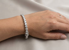 Charger l'image dans la galerie, Lab Grown Diamond Tennis Bracelet (10.75 ct. tw.)