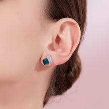 Load image into Gallery viewer, 925 Sterling Silver Earrings Made with Crystal From Swarovski(R) Sapphire