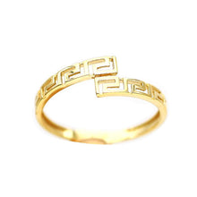 Load image into Gallery viewer, Women's Rings in Yellow 10K Gold
