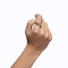 Load image into Gallery viewer, Personalized Rectangle Signet Men's Rings in Yellow 10K Gold
